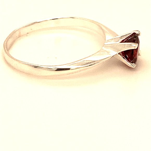 Pyrope 1.52ct Platinum Solid Silver Ring - Picture 3 of 6